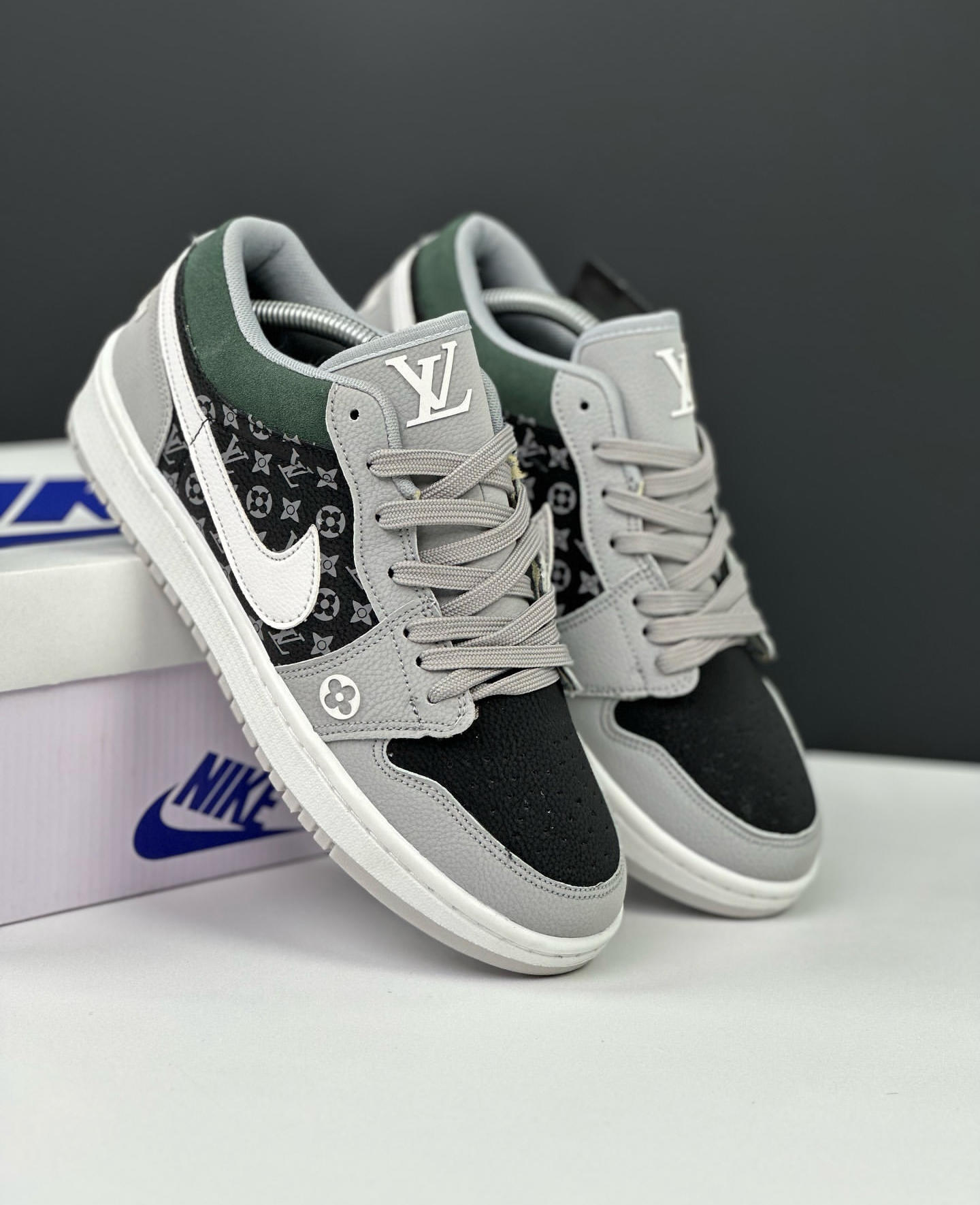 کتونی جردن LV